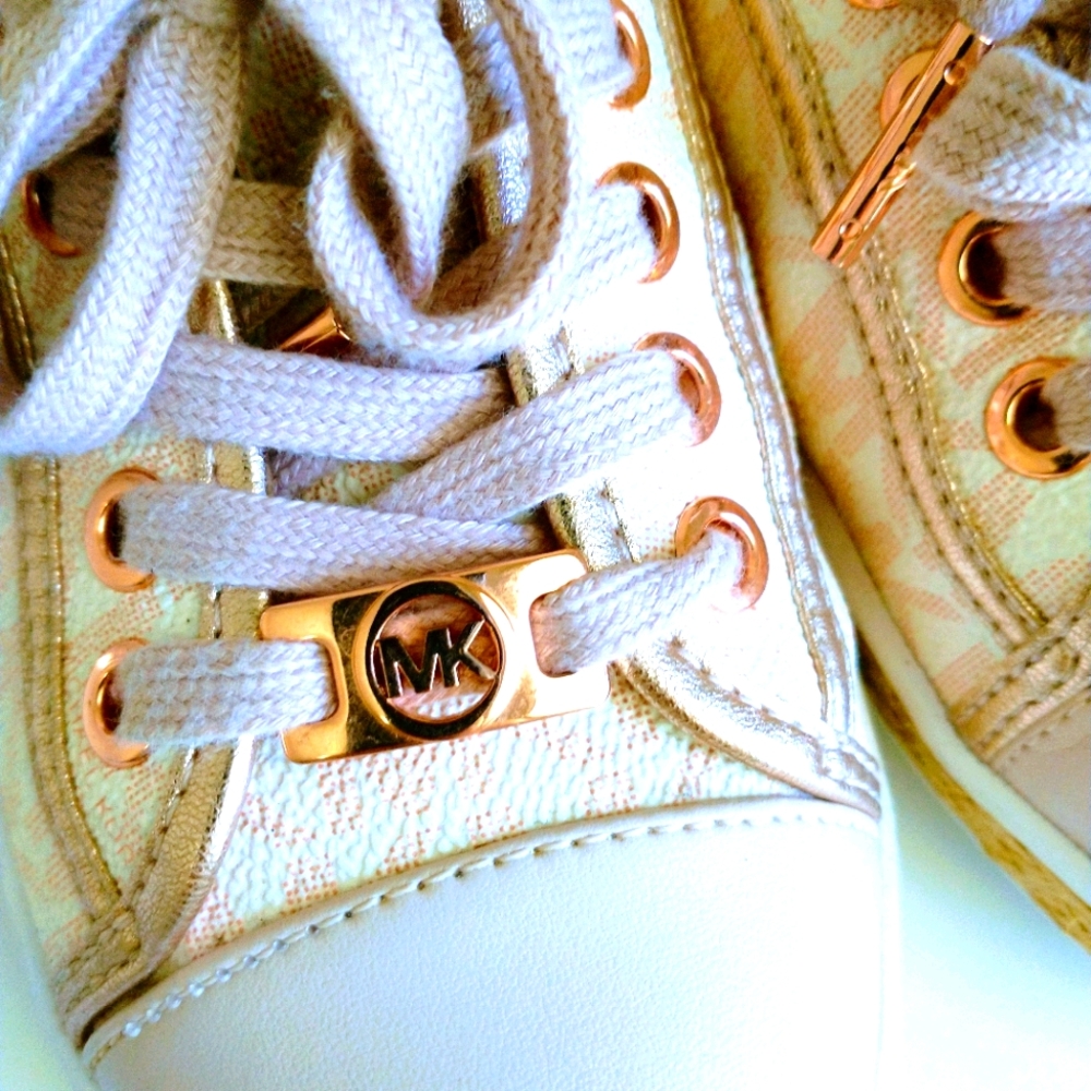 MICHAEL KORS Rose Gold Kristy Slide Sneakers - Picture 3 of 13